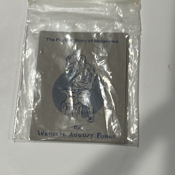 1989 Church Ornament - Wendell August Forge - Picture 3 of 6